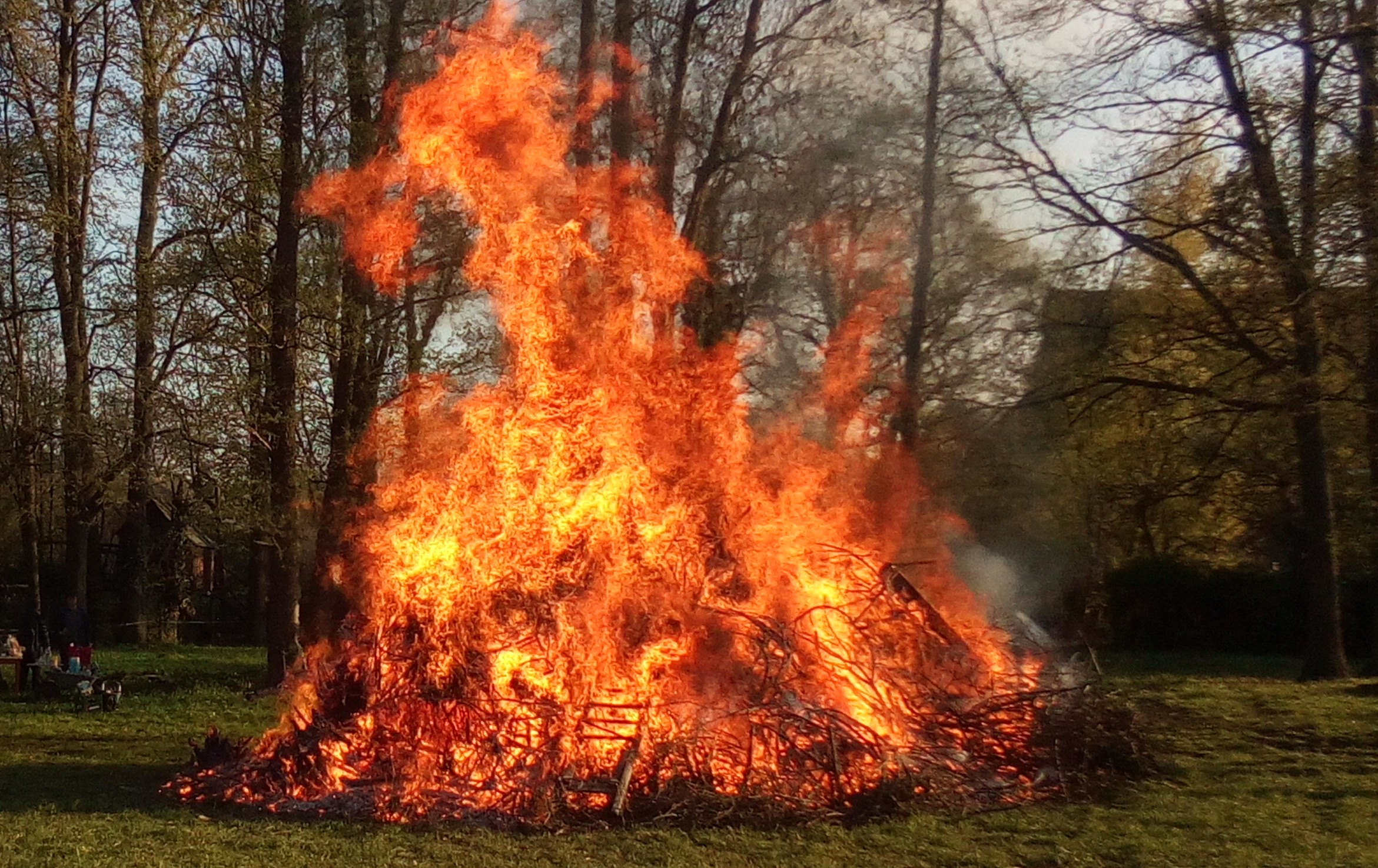 Symbolbild Osterfeuer