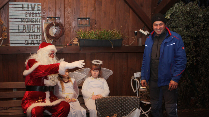 Der Weihnachtsmann bei Familie Stöhr